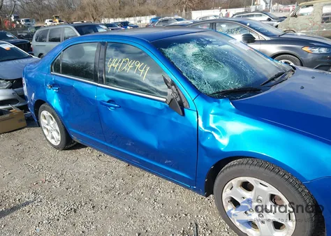 2011 Ford Fusion Se z USA, uszkodzony, nr VIN 3FAHP0HA8BR322244